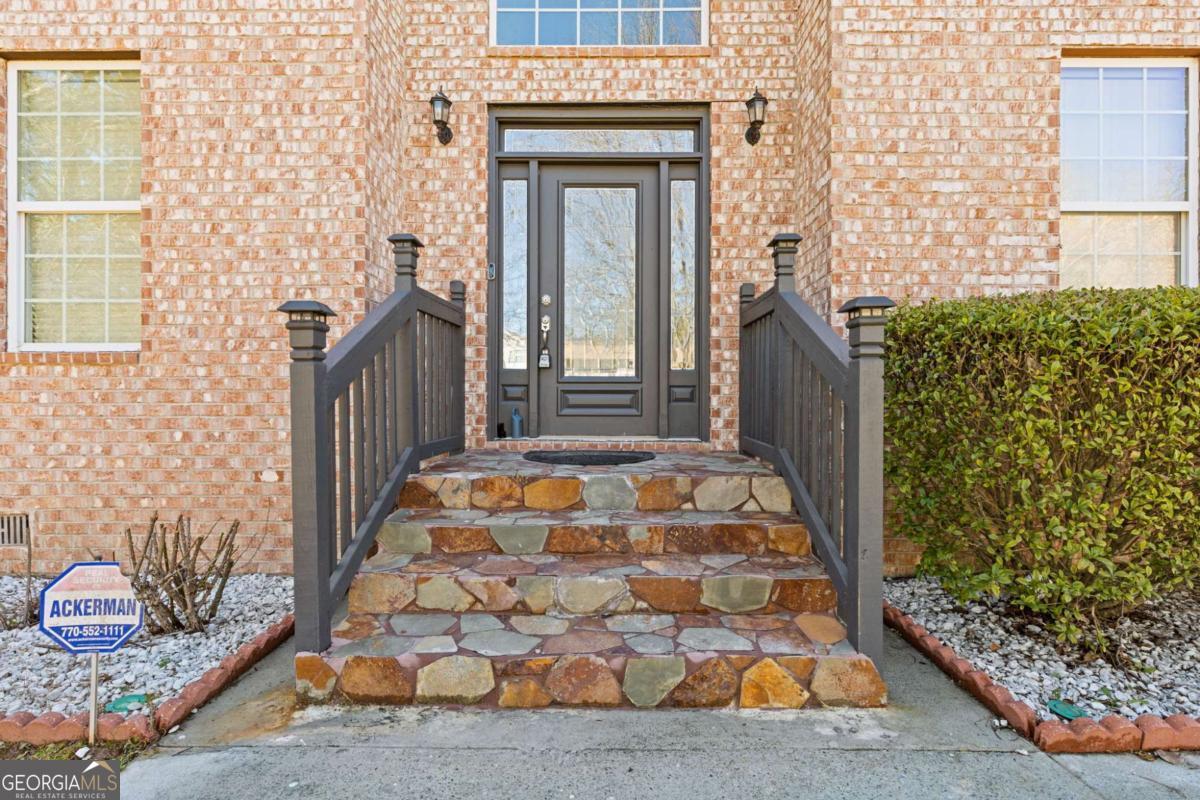 5737 Williamsburg DR