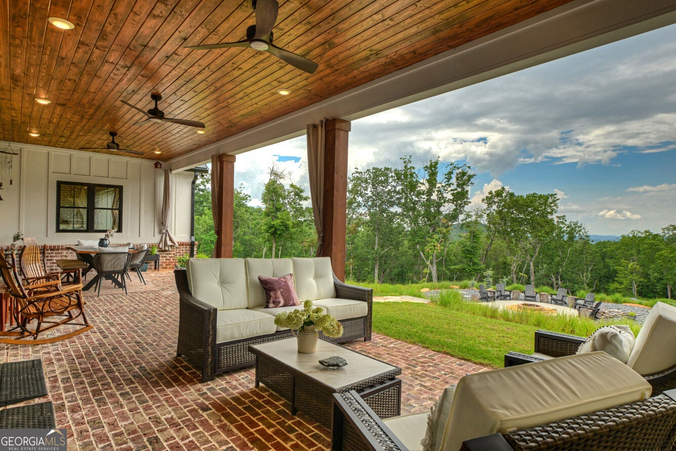 624 High Summit Dr, Talking Rock, GA, 30175, USA, 5 Bedrooms Bedrooms, ,3 BathroomsBathrooms,Residential,Active,624 High Summit Dr,10817748