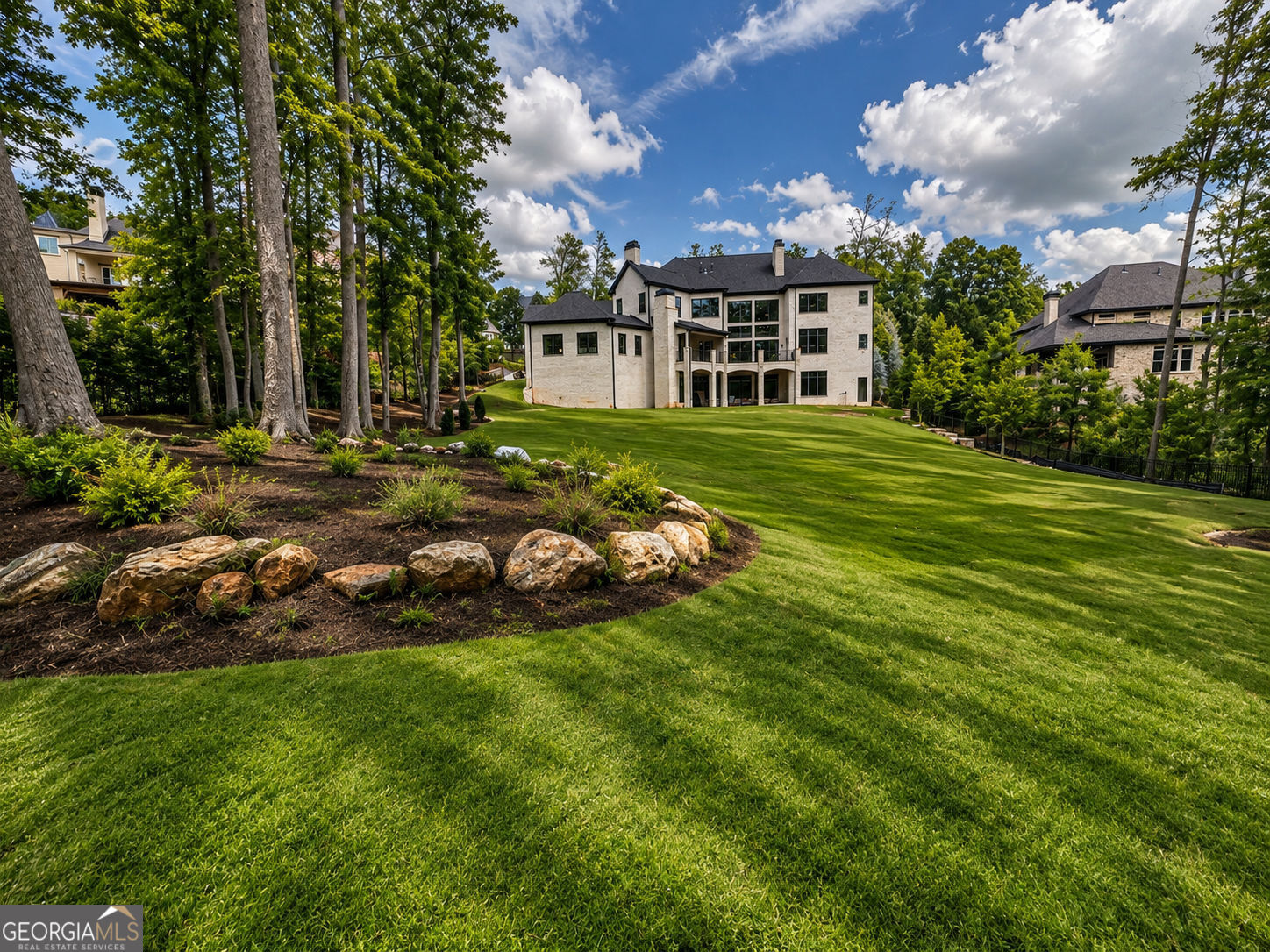 269 Traditions DR