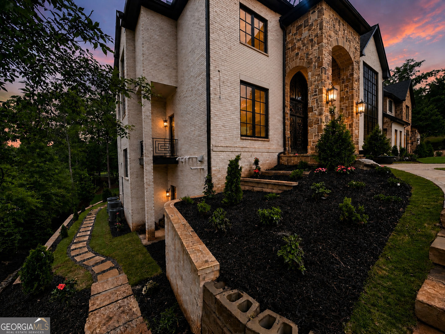 269 Traditions DR