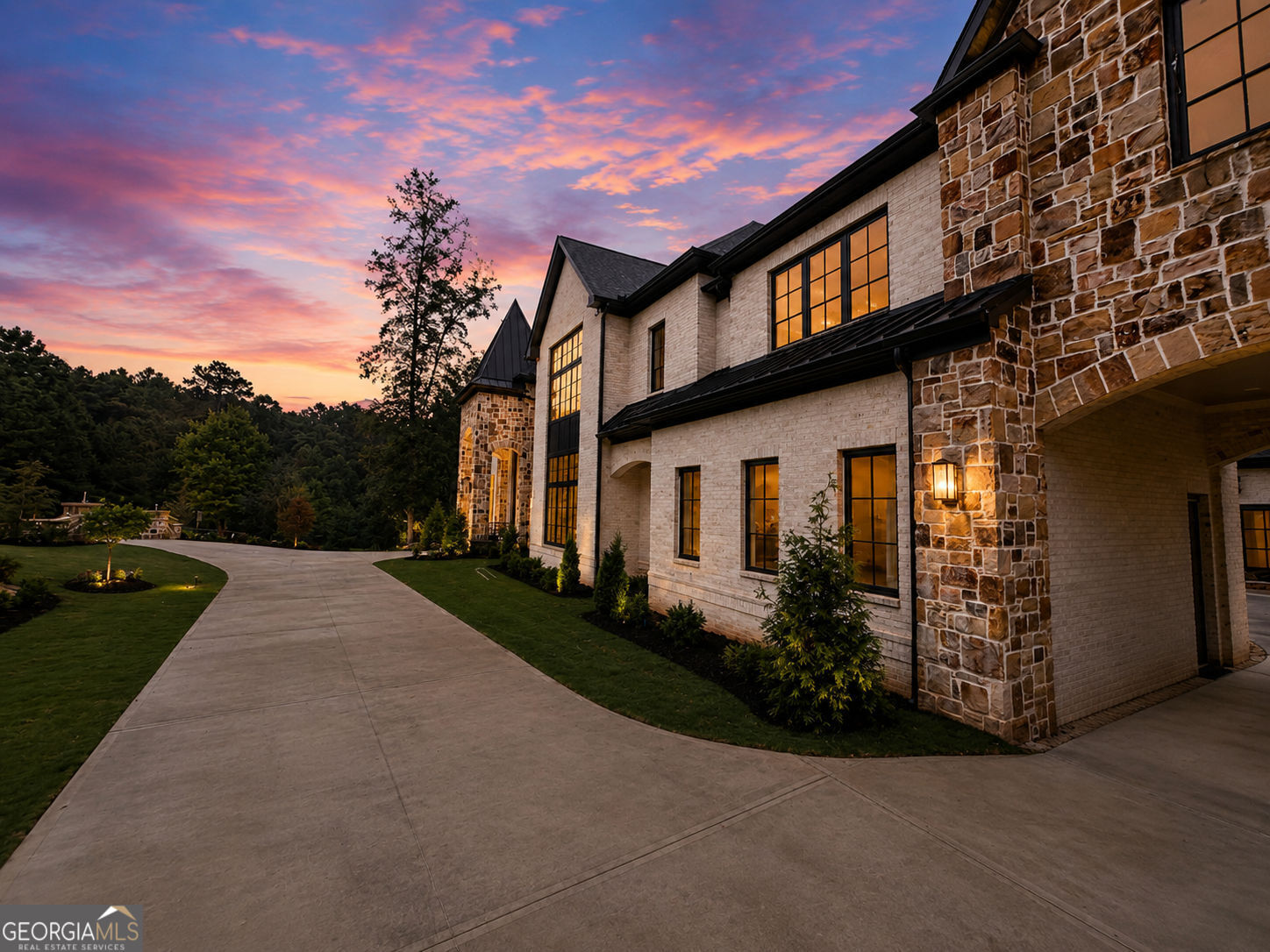 269 Traditions DR