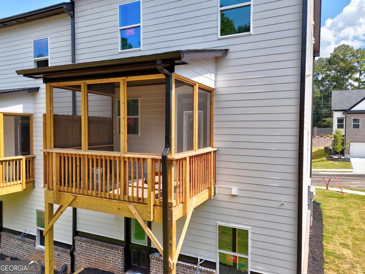 5711 Urban Village WAY 28