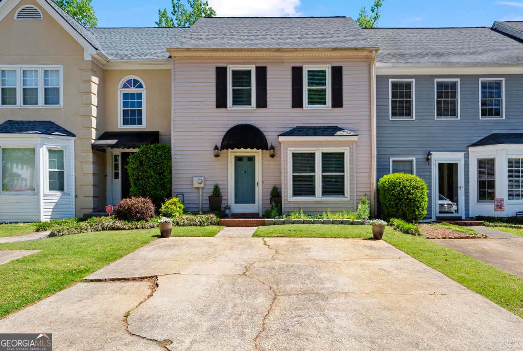 Photo of 573 Salem Woods Drive SE, Marietta, GA 30067 (MLS # 10821936)