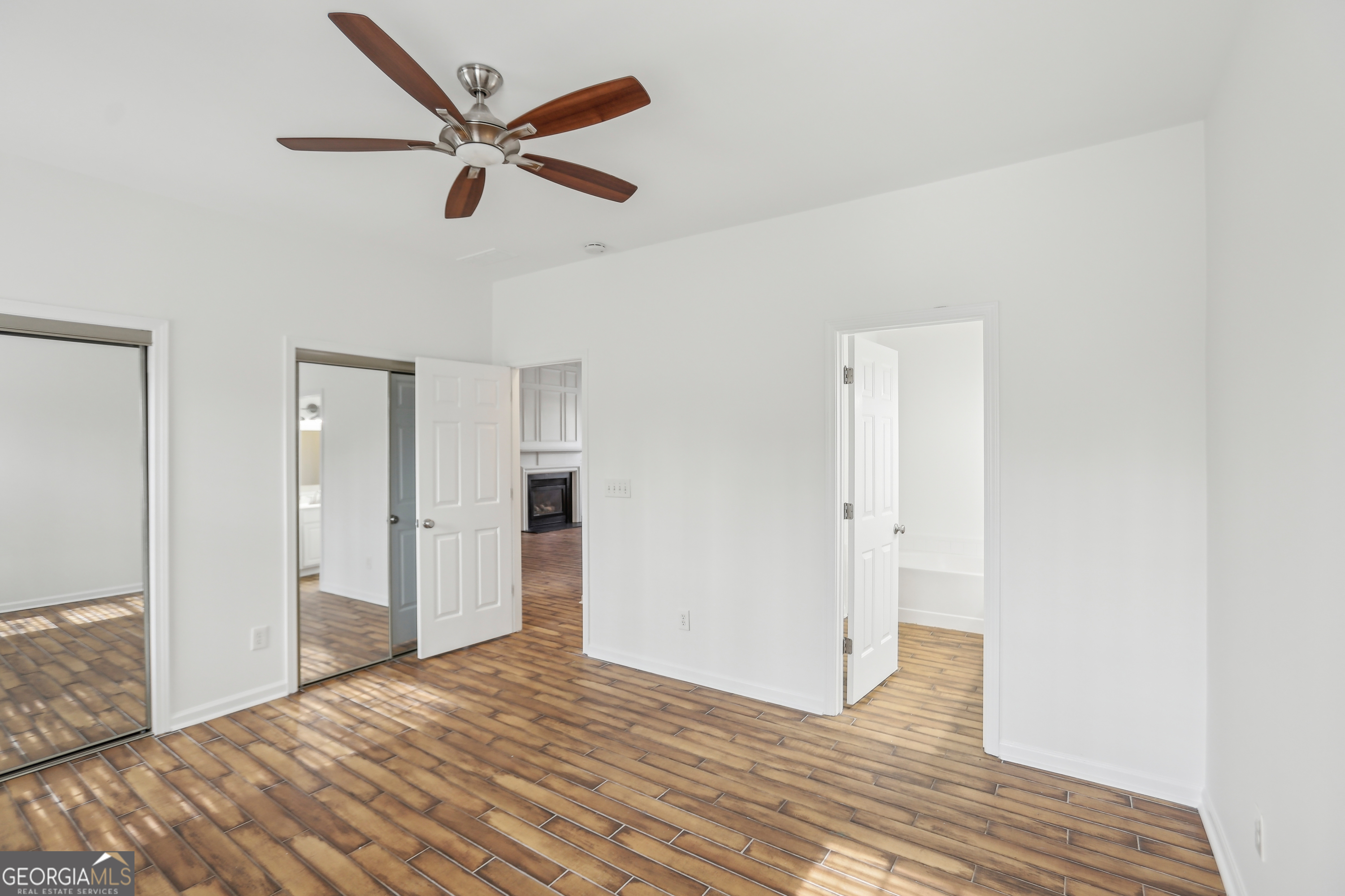 Windward Pointe - Residential
