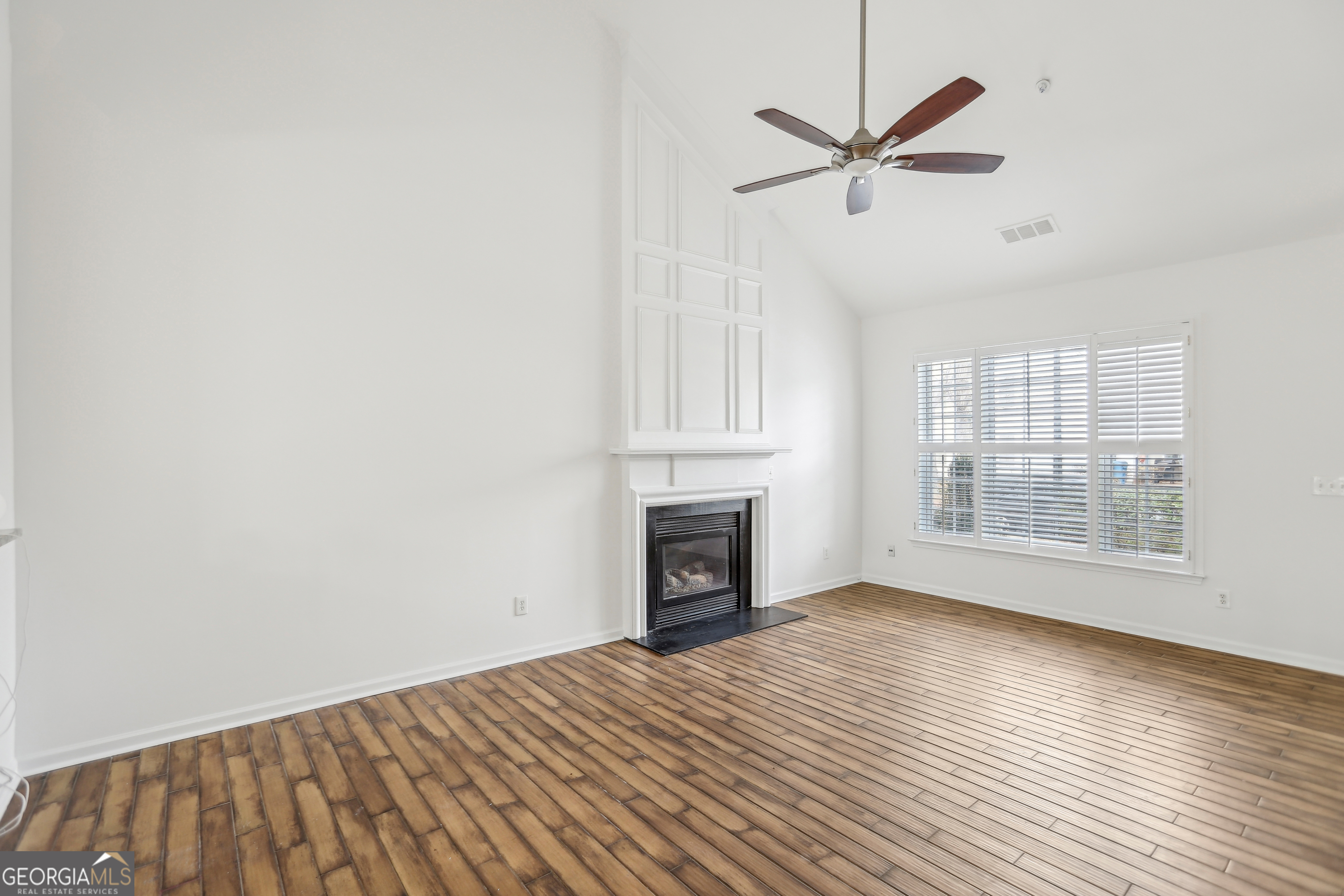 Windward Pointe - Residential