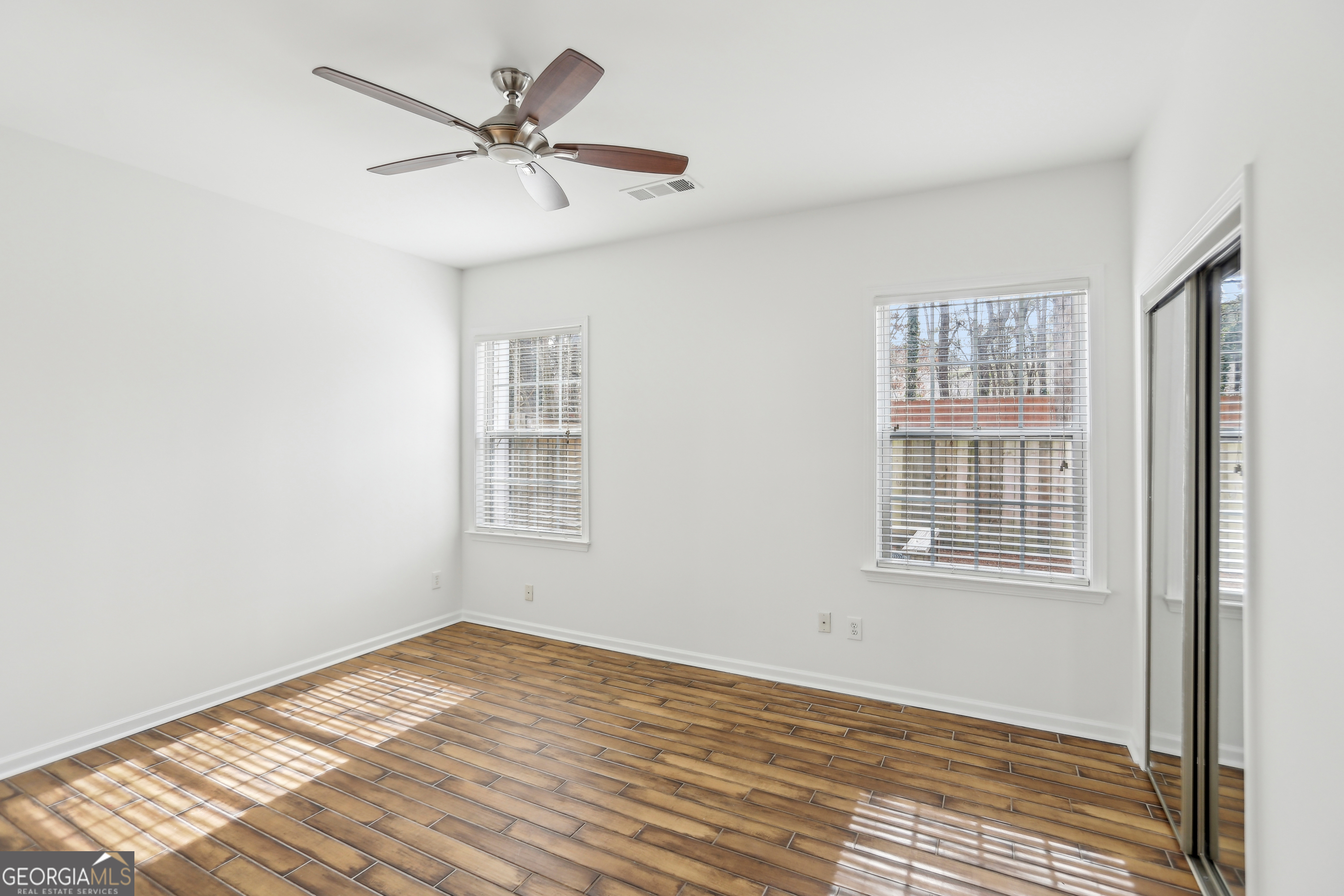 Windward Pointe - Residential