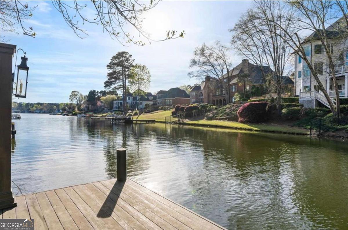 WINDWARD - Residential