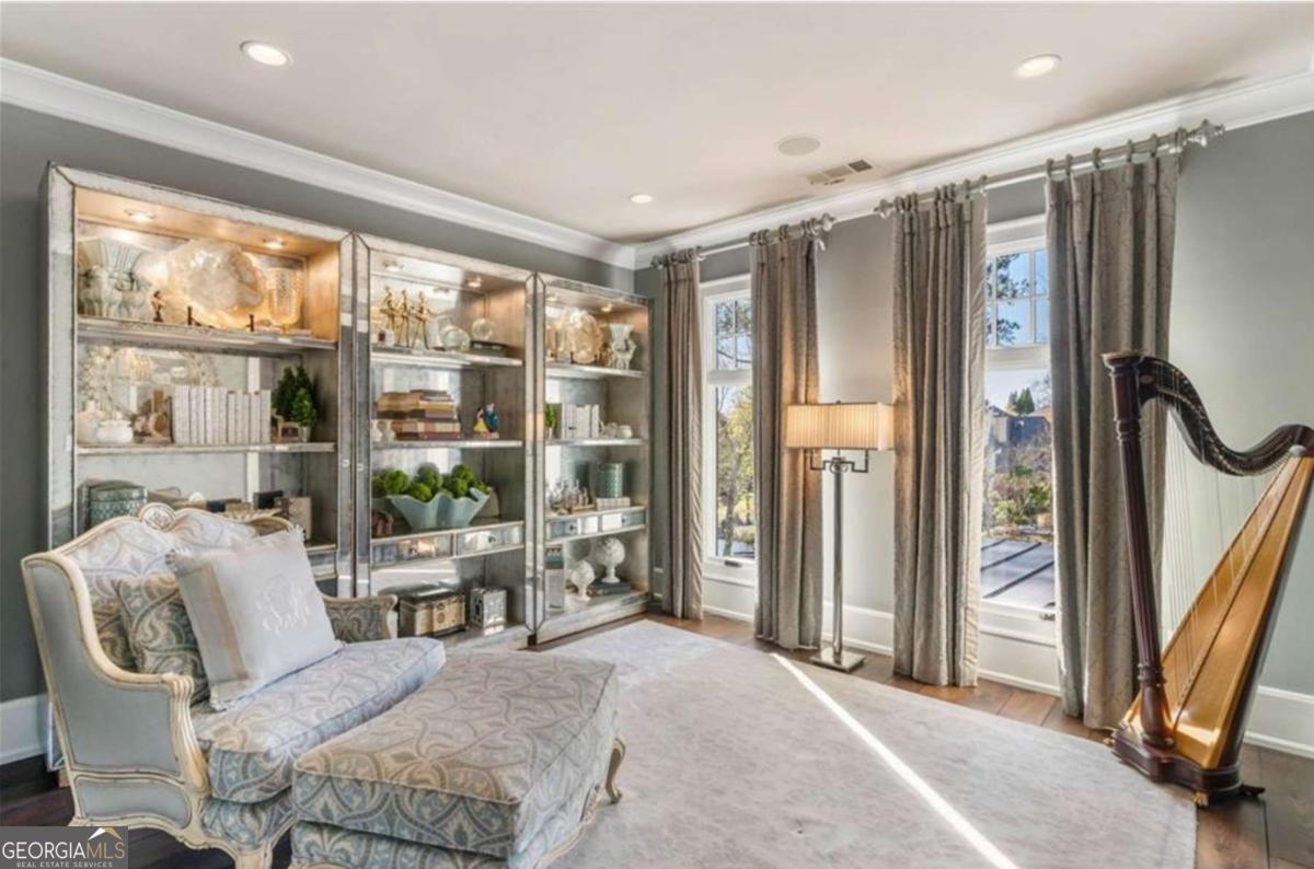 WINDWARD - Residential