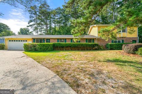 1885 North DR SW Atlanta GA 30331