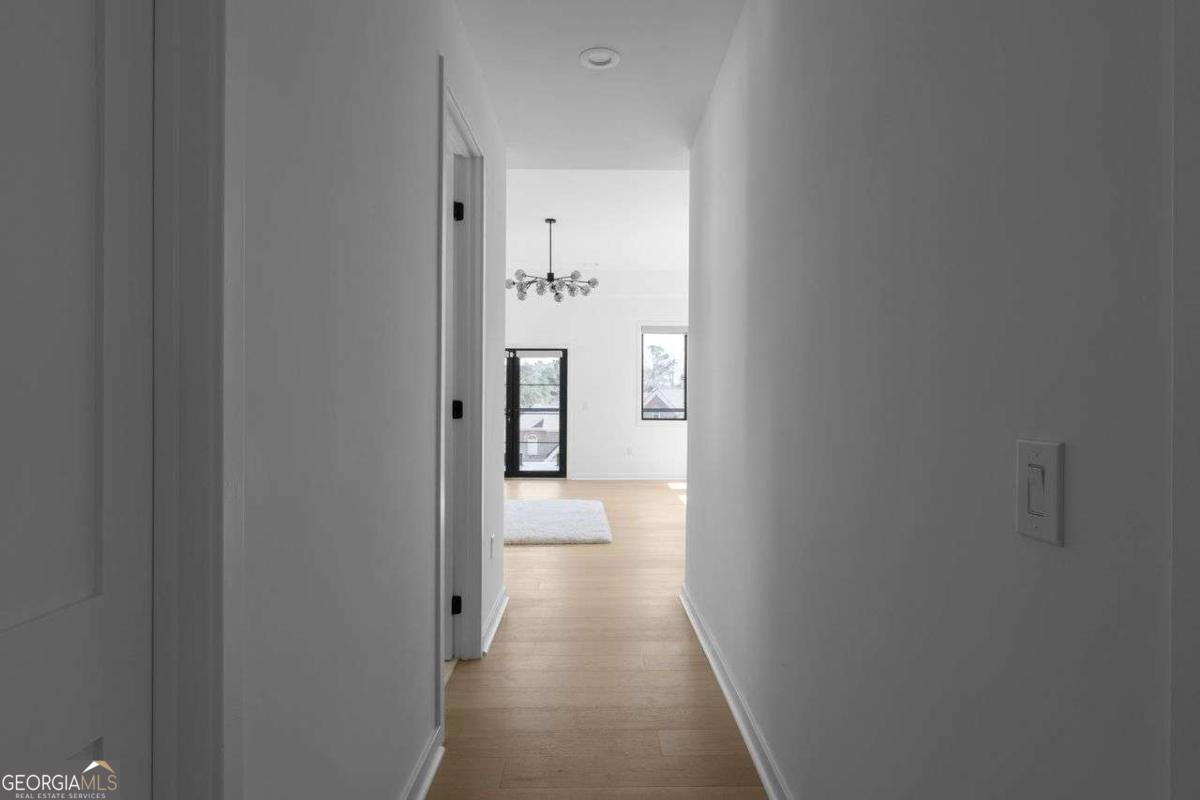 Oakhill Manor - Residential