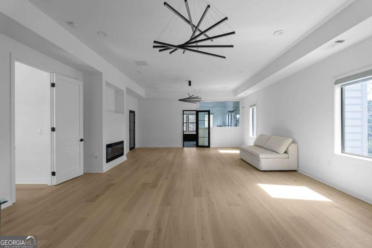 Oakhill Manor - Residential