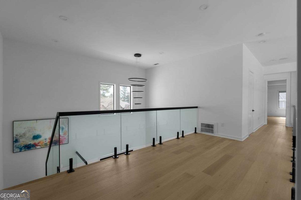 Oakhill Manor - Residential