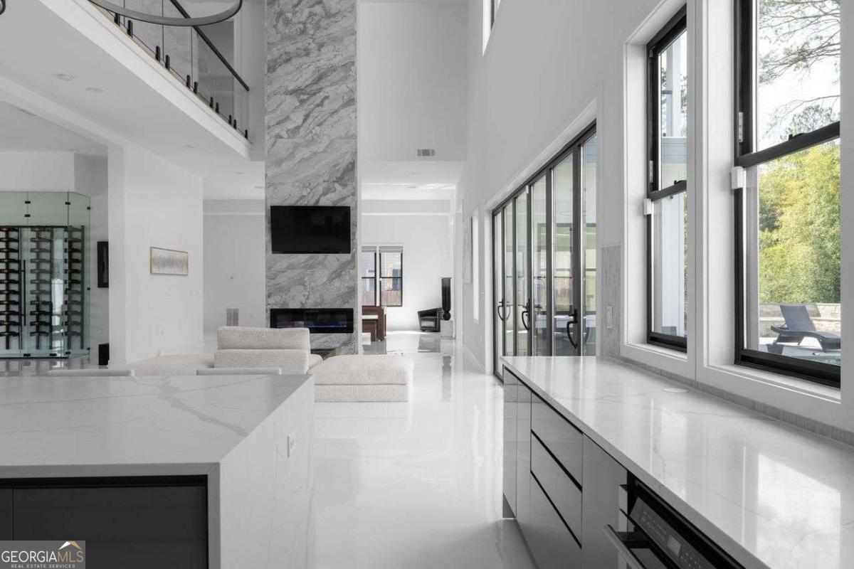 Oakhill Manor - Residential
