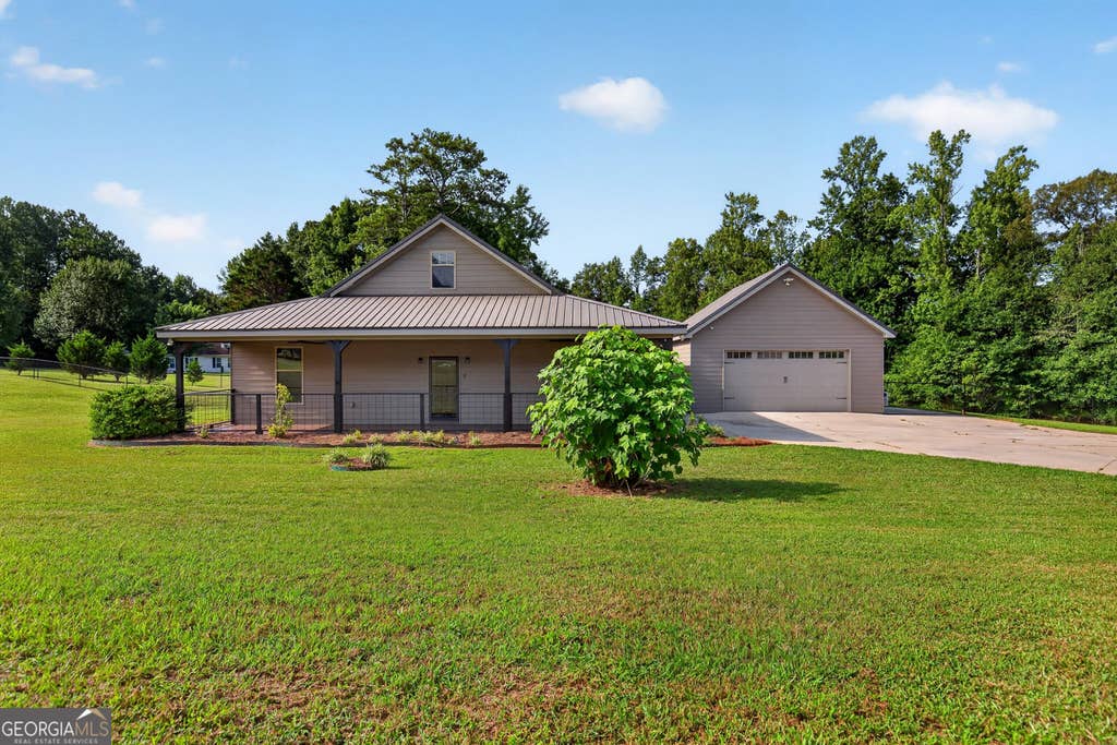 Photo of 1723 Drew Allen Road, Williamson, GA 30292 (MLS # 10813132)