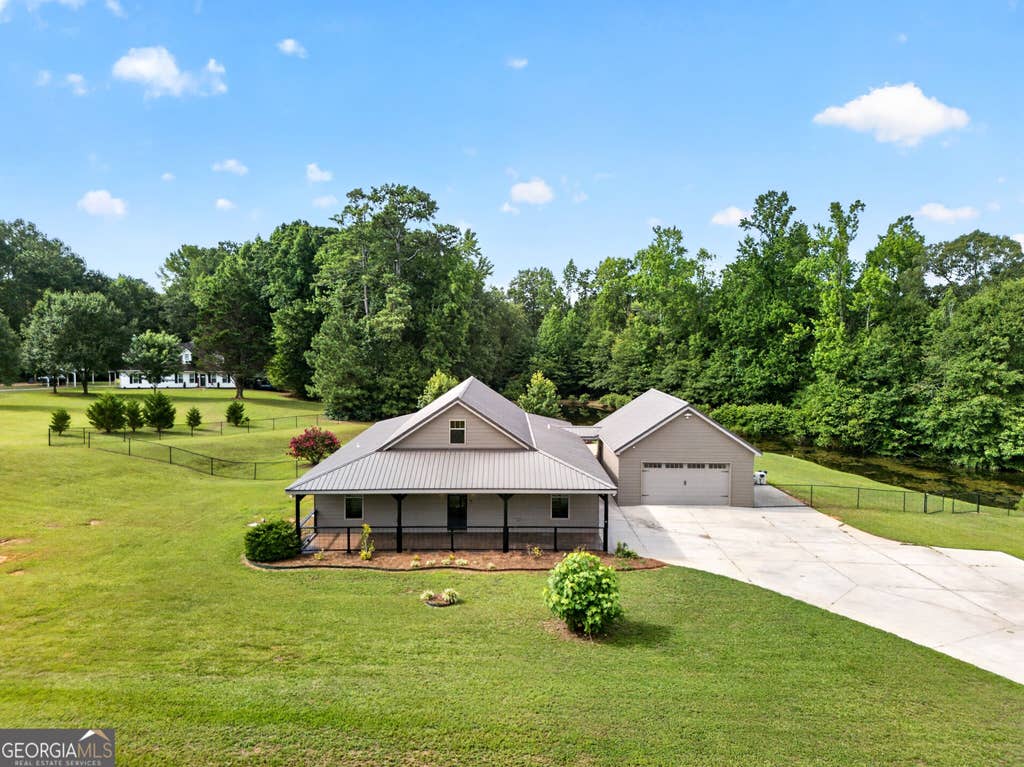 Photo of 1723 Drew Allen Road, Williamson, GA 30292 (MLS # 10813132)