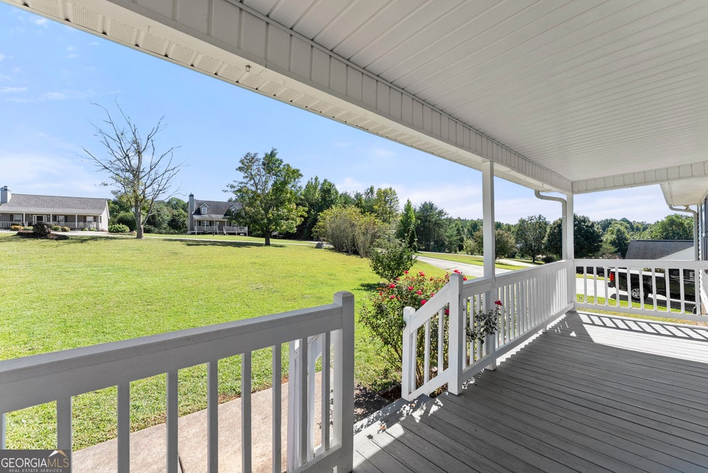 Photo of 313 Hawthorne Drive, Cleveland, GA 30528 (MLS # 10855282)