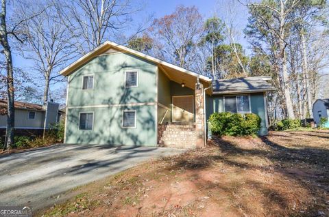 Photo of 3173 Falconhurst Drive SW, Lilburn, GA 30047 (MLS # 10656801)