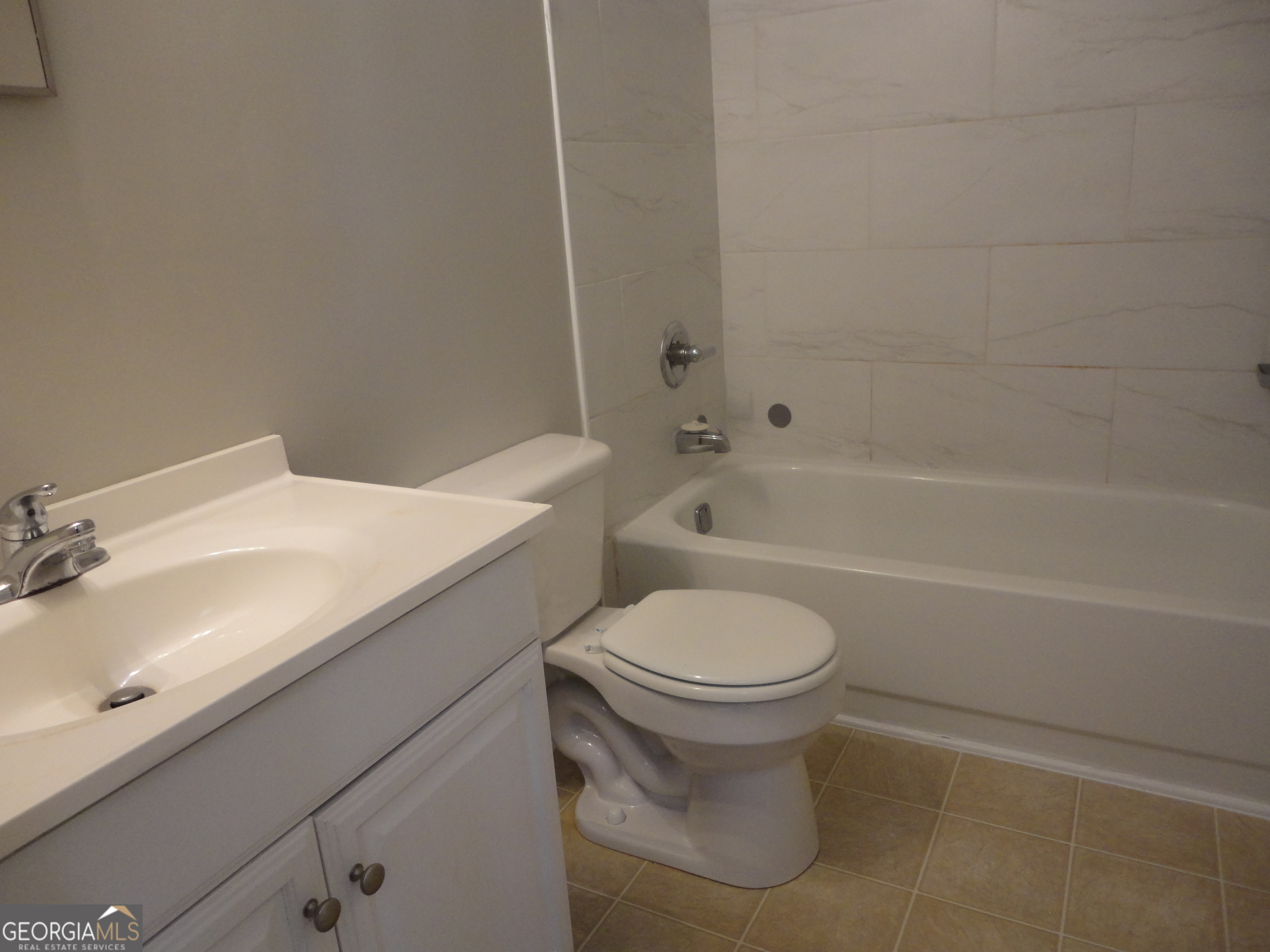 Alpharetta, Georgia 30022, United States, 3 Bedrooms Bedrooms, ,2 BathroomsBathrooms,Residential,Active,46068