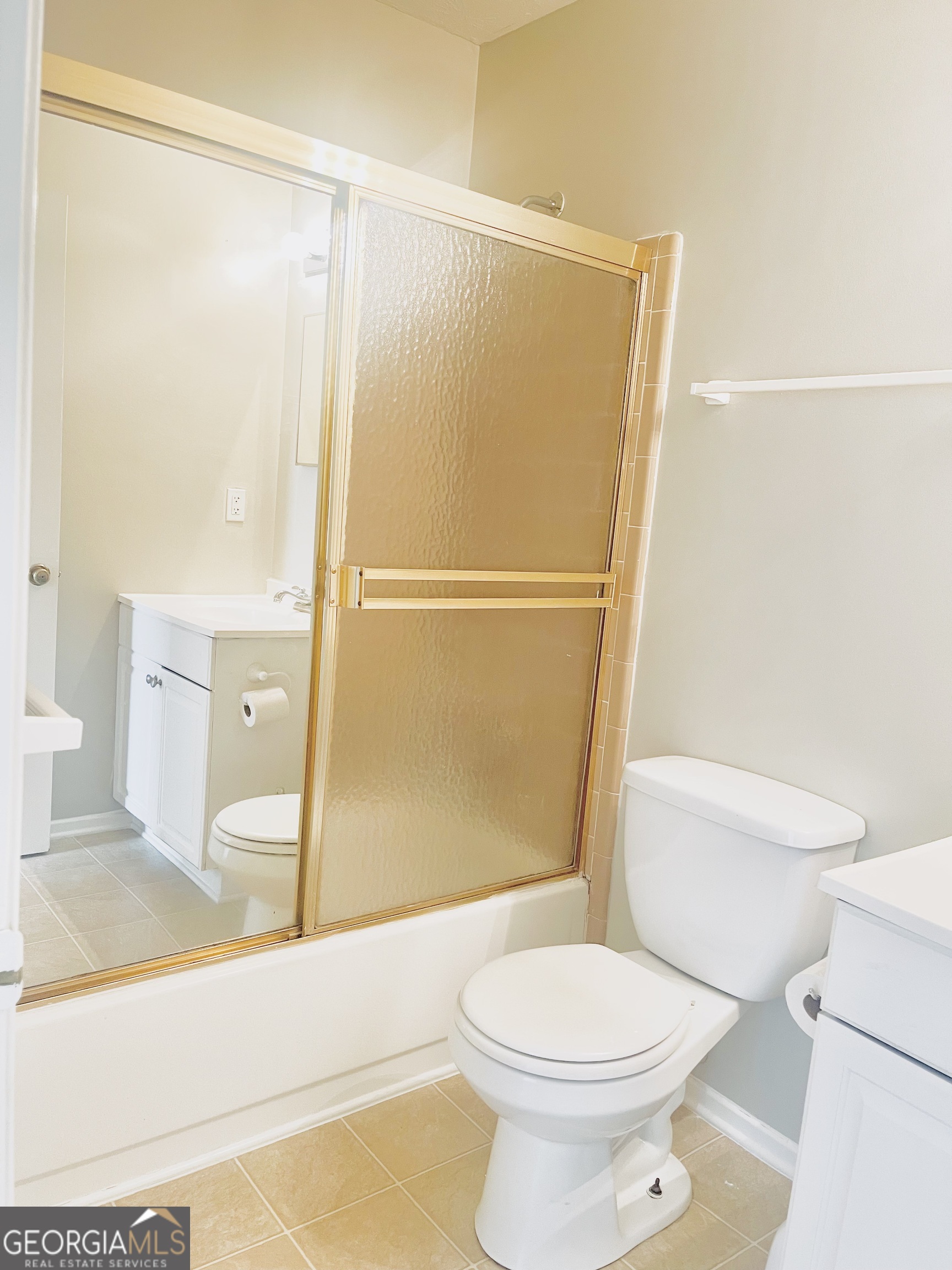 Alpharetta, Georgia 30022, United States, 3 Bedrooms Bedrooms, ,2 BathroomsBathrooms,Residential,Active,46068