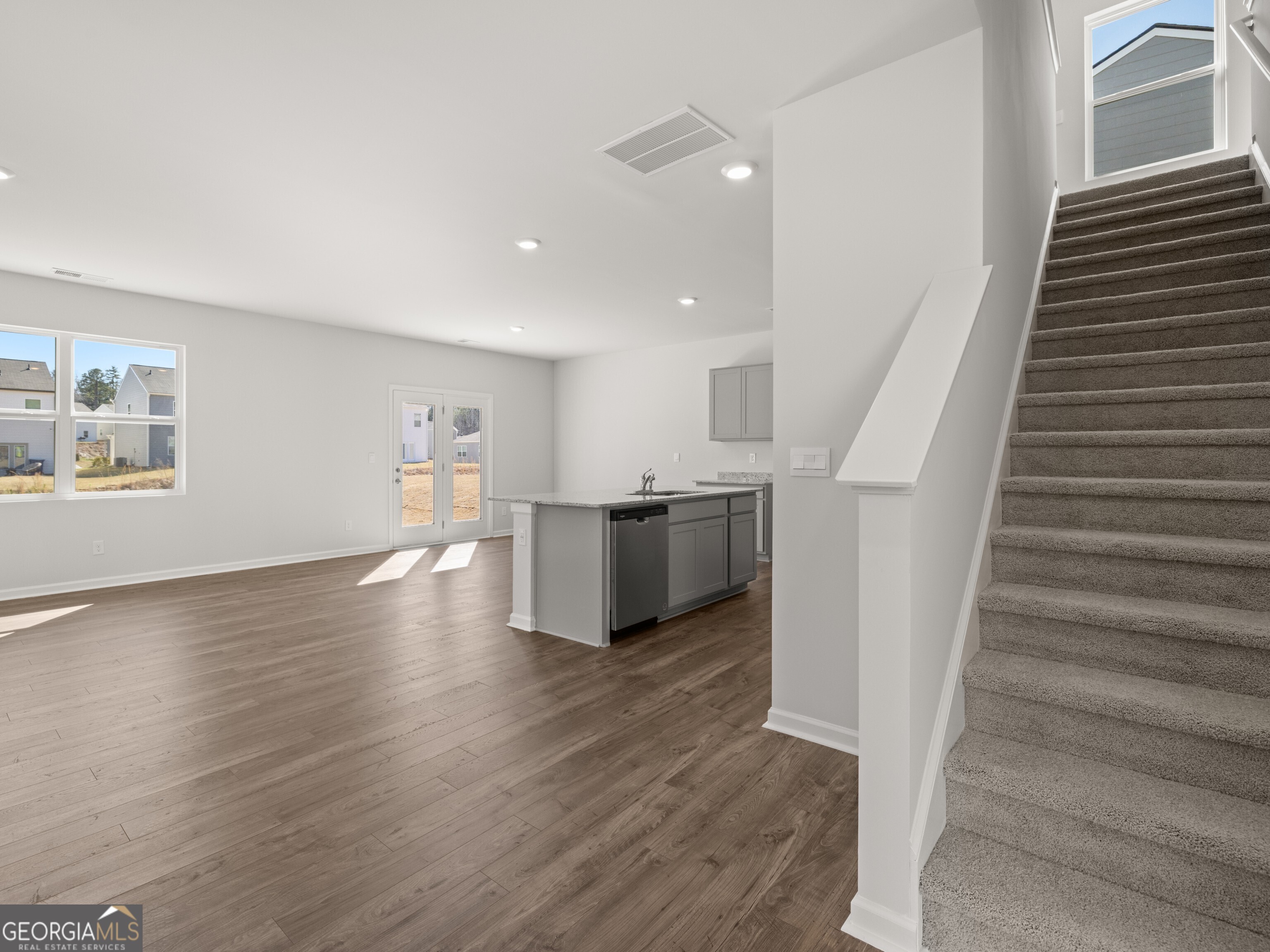 3040 Manor Hill PL