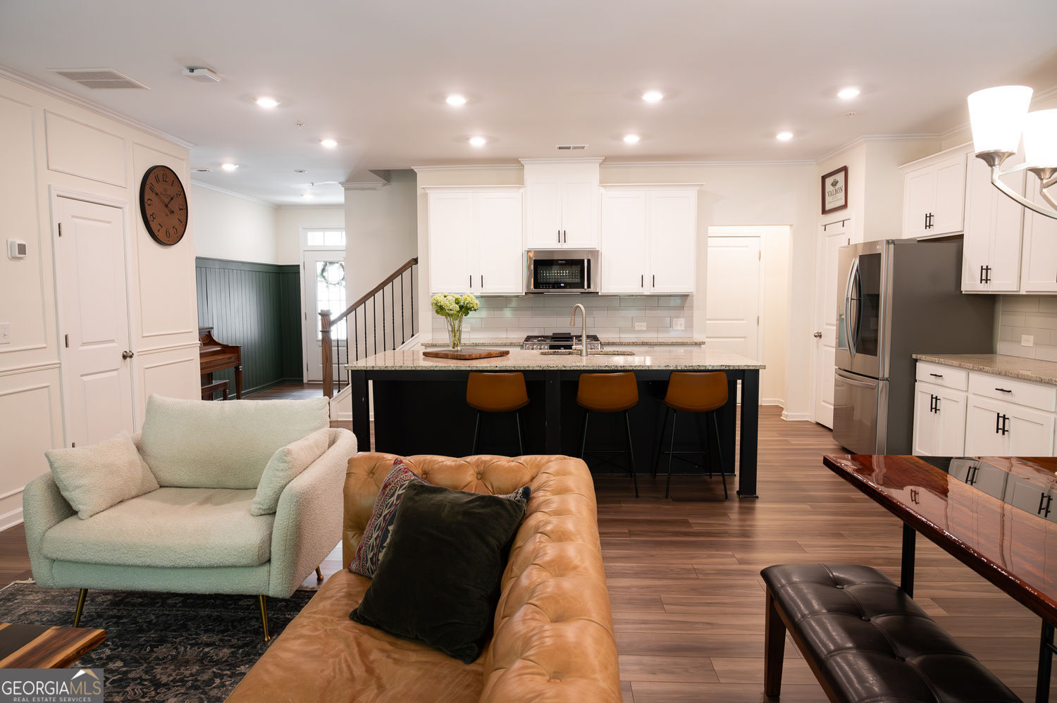 Alpharetta, Georgia 30009, United States, 3 Bedrooms Bedrooms, ,3 BathroomsBathrooms,Residential,Active,220321