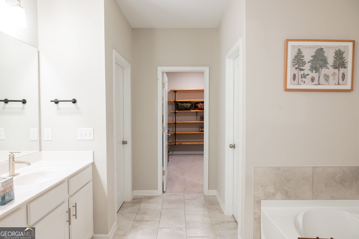 Alpharetta, Georgia 30009, United States, 3 Bedrooms Bedrooms, ,3 BathroomsBathrooms,Residential,Active,220321