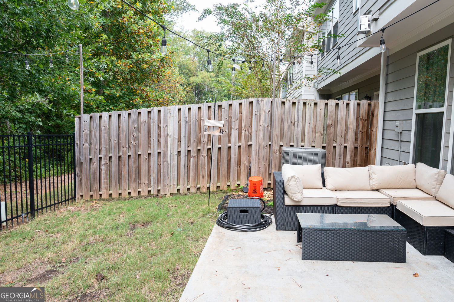 Alpharetta, Georgia 30009, United States, 3 Bedrooms Bedrooms, ,3 BathroomsBathrooms,Residential,Active,220321