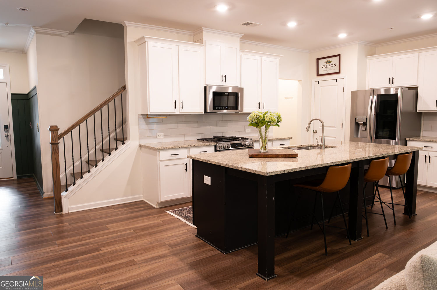 Alpharetta, Georgia 30009, United States, 3 Bedrooms Bedrooms, ,3 BathroomsBathrooms,Residential,Active,220321