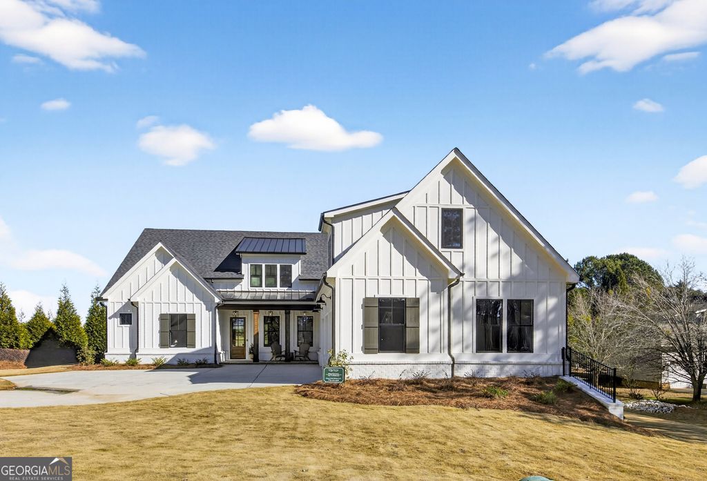 Photo of 117 Wildwood Drive, Eatonton, GA 31024 (MLS # 10678110)