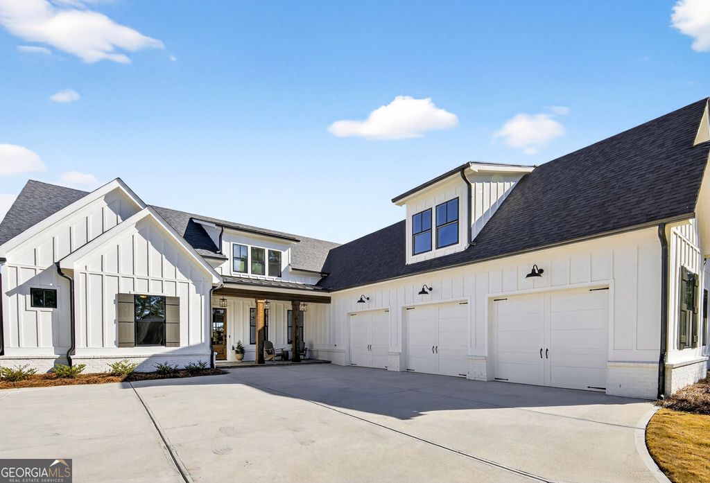 Photo of 117 Wildwood Drive, Eatonton, GA 31024 (MLS # 10678110)