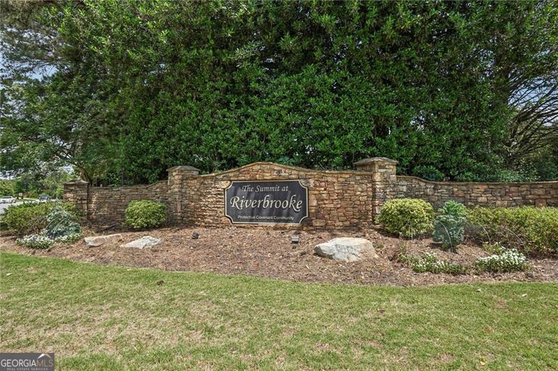 3515 River Summit TRL