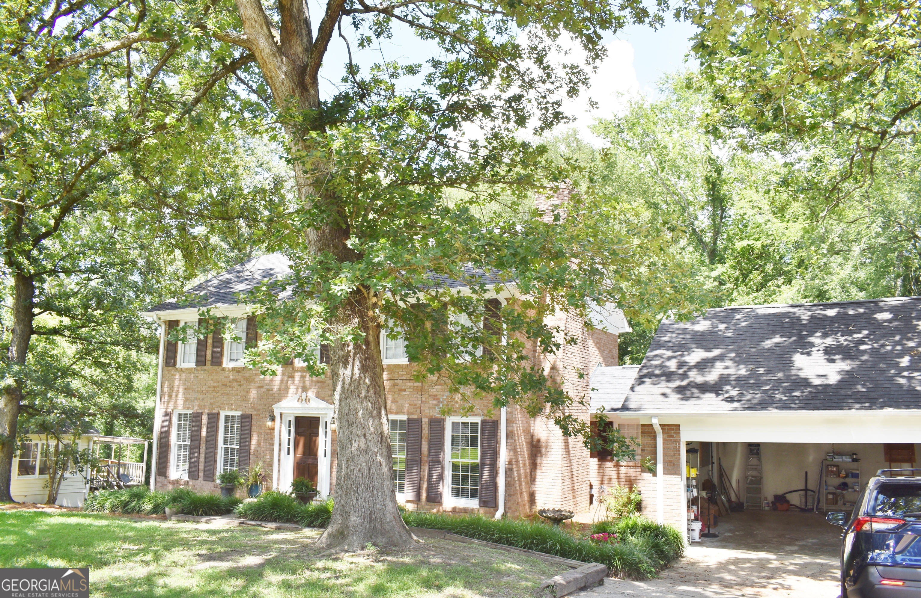 3077 Tiffin CIR