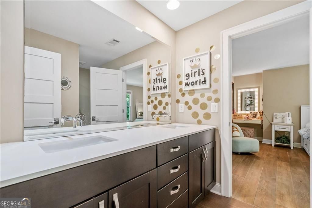 Cumming, Georgia 30041, United States, 4 Bedrooms Bedrooms, ,4 BathroomsBathrooms,Residential,Active,178502