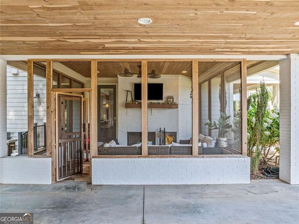 Cumming, Georgia 30041, United States, 4 Bedrooms Bedrooms, ,4 BathroomsBathrooms,Residential,Active,178502