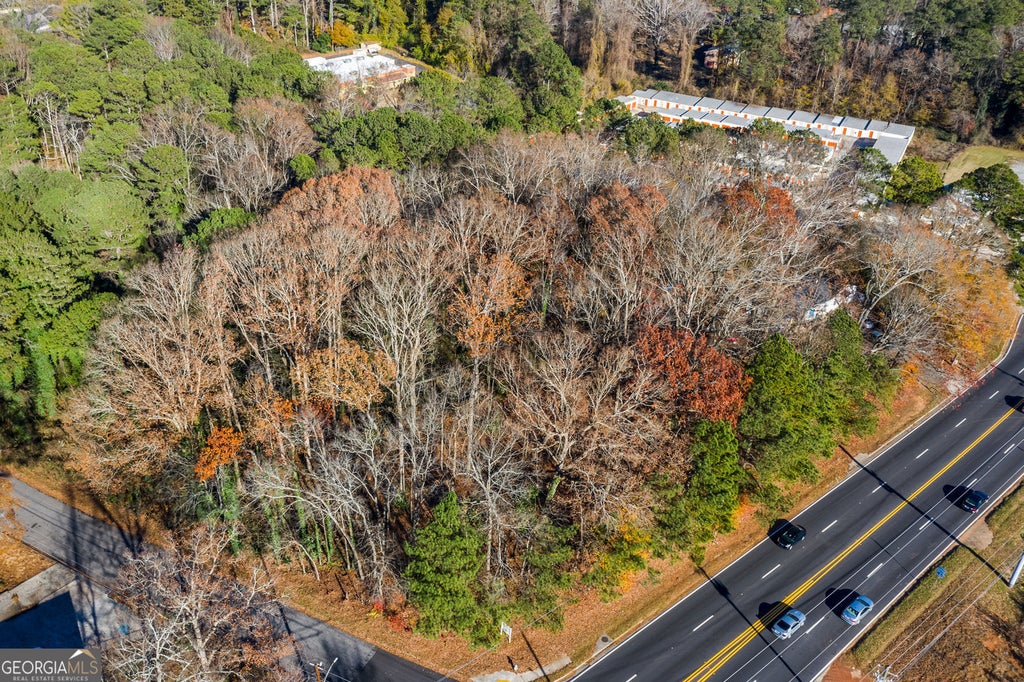 Photo of 5004 Covington Highway, Decatur, GA 30035 (MLS # 10834321)