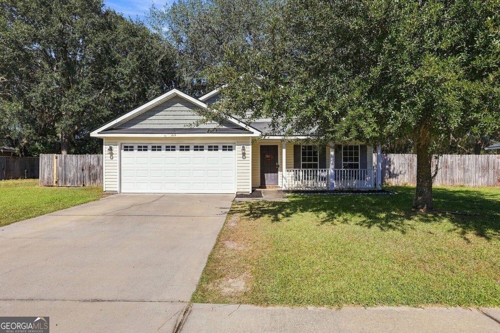 Photo of 215 Guyett Avenue, Hinesville, GA 31313 (MLS # 10880045)