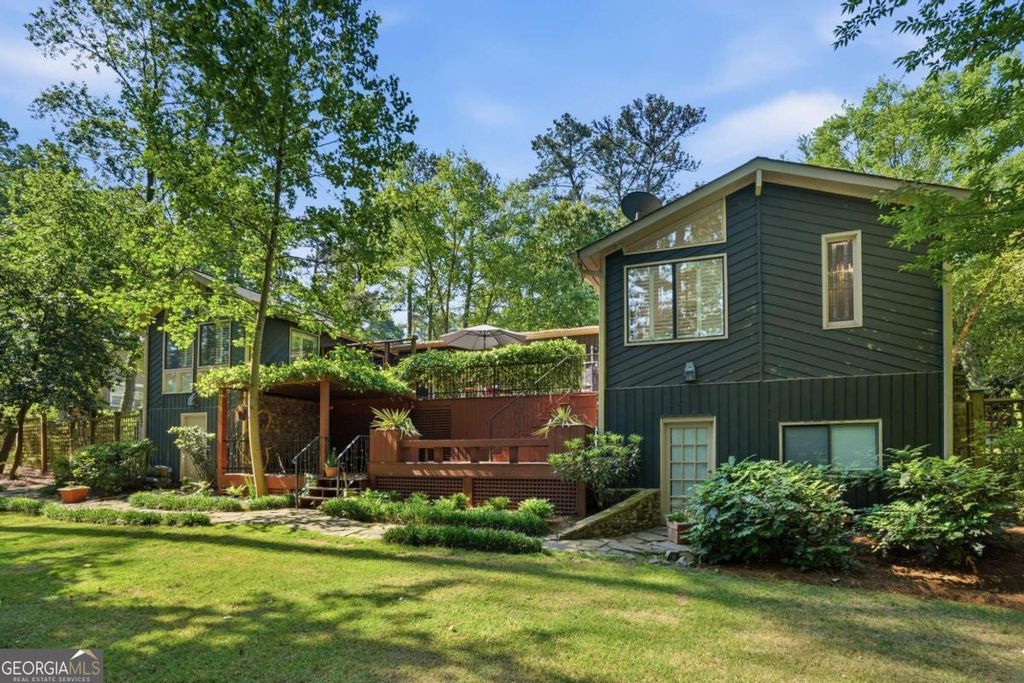 Photo of 1180 Saint Andrews Circle, Dunwoody, GA 30338 (MLS # 10740547)