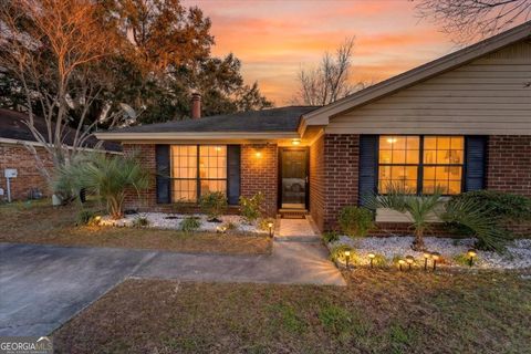 12 Peach CT Savannah GA 31419