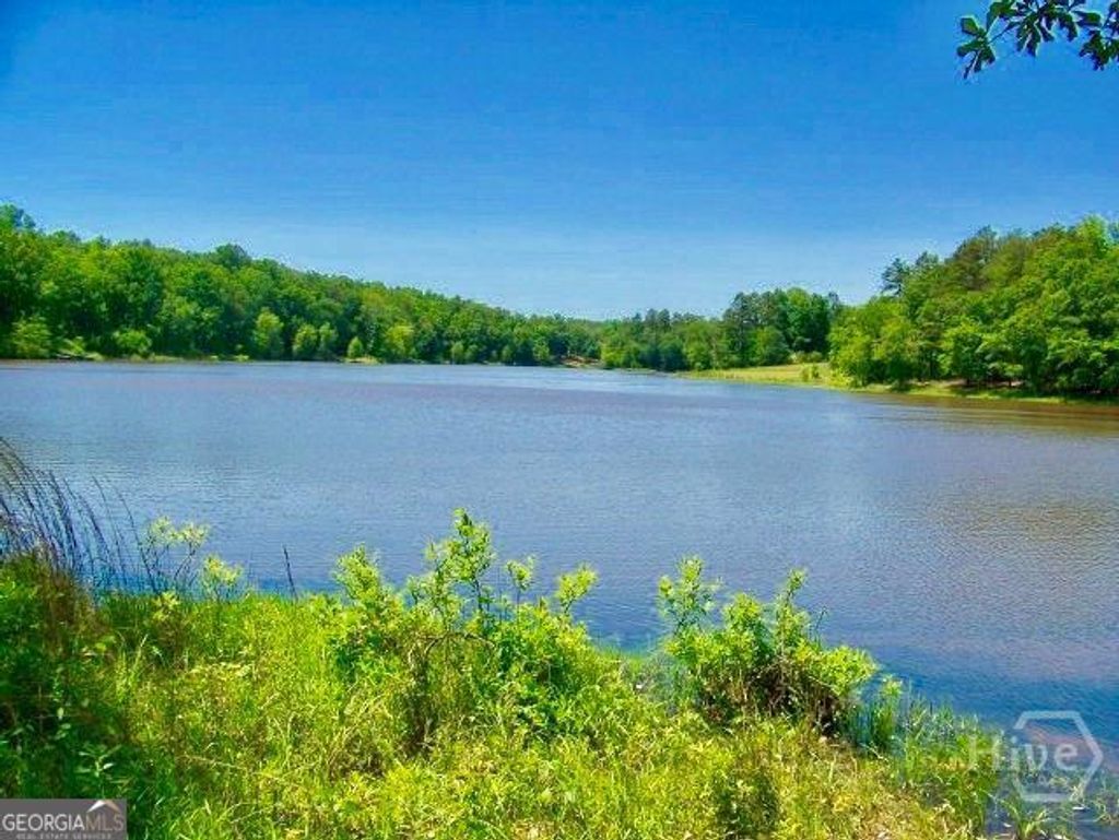 Photo of 0 Lake Deerfield Rd, Hull, GA 30646 (MLS # 10694744)