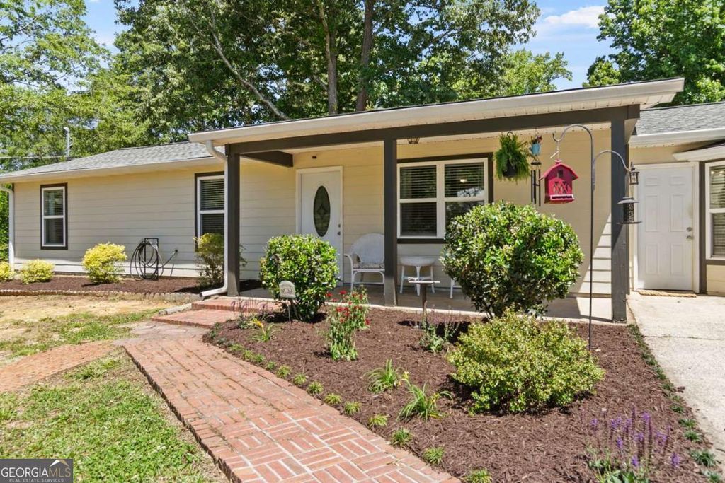 Photo of 28 Rose Court, Powder Springs, GA 30127 (MLS # 10766245)