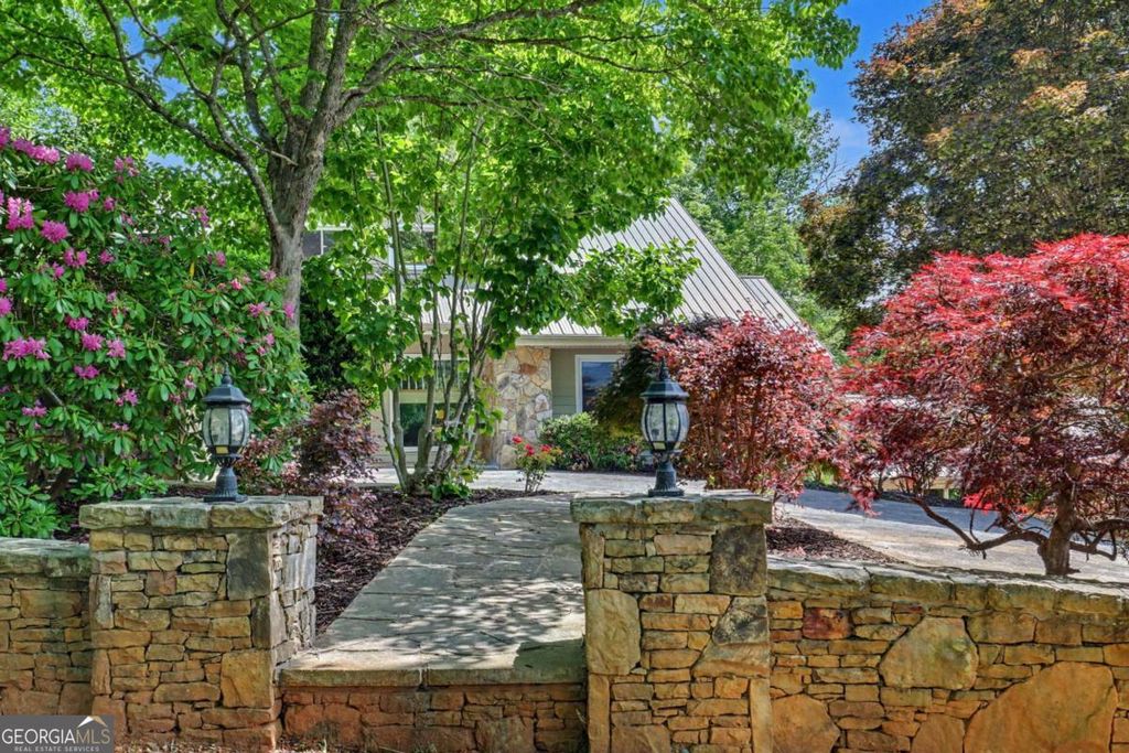 Photo of 792 Bugscuffle Road, Hiawassee, GA 30546 (MLS # 10765441)