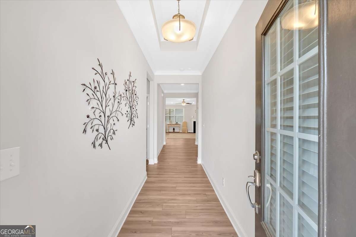 427 BLUFFS VIEW LN
