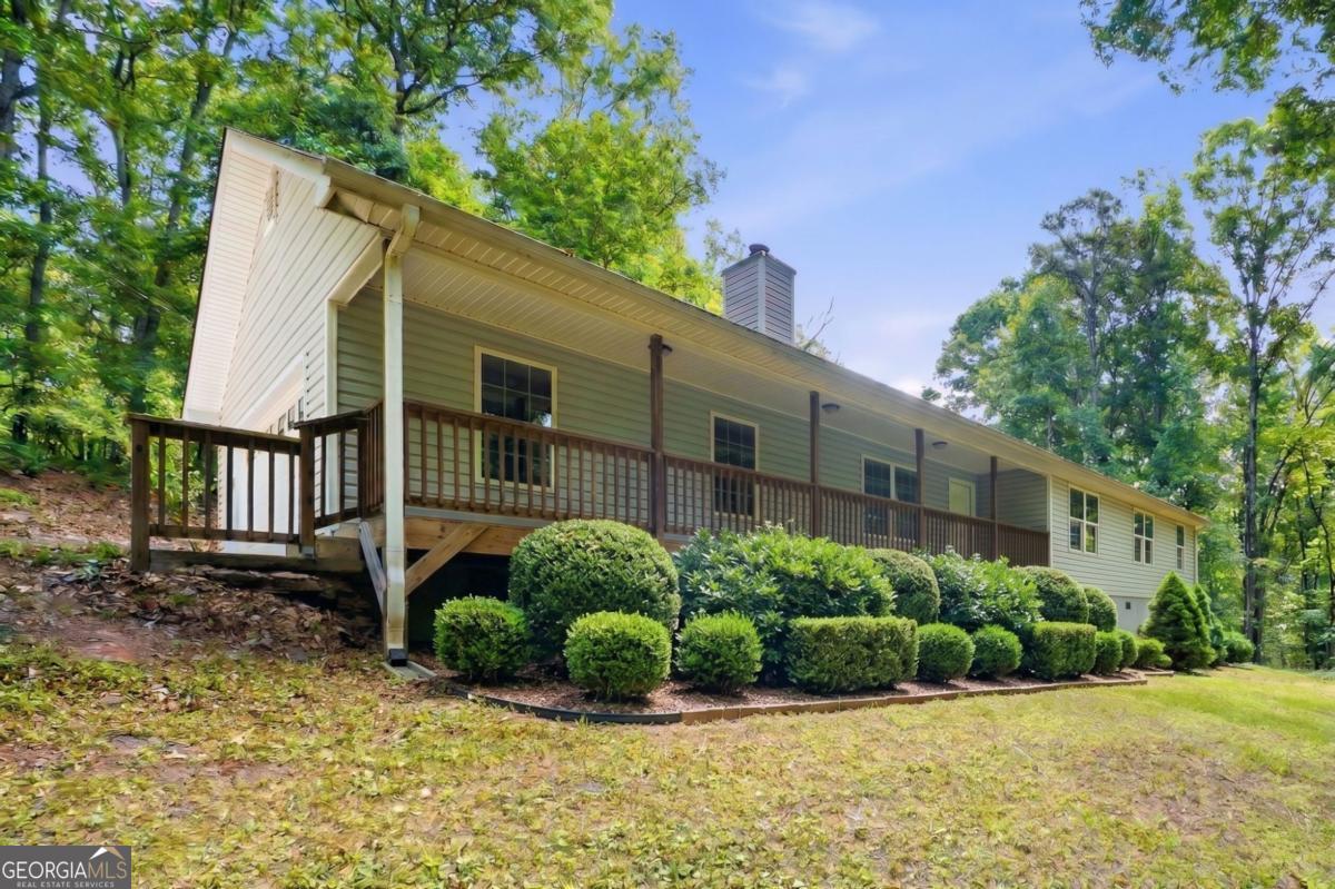 195 Hillside DR