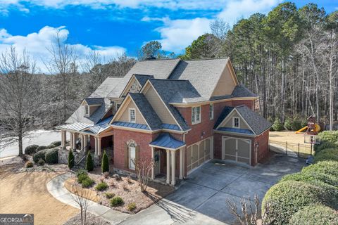 A home in Dacula