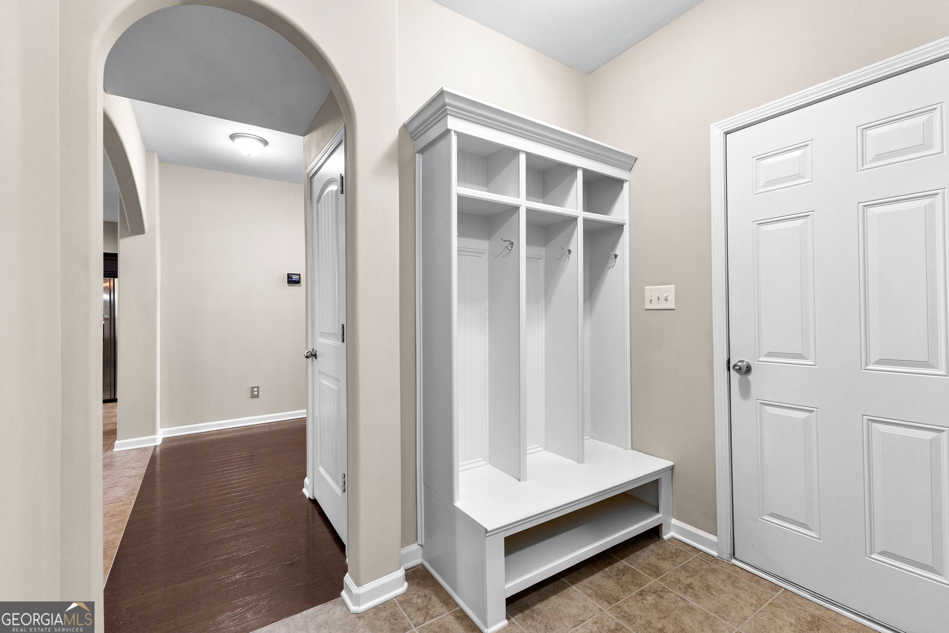 Newnan, Georgia 30263, United States, 4 Bedrooms Bedrooms, ,3 BathroomsBathrooms,Residential,Pending,27802