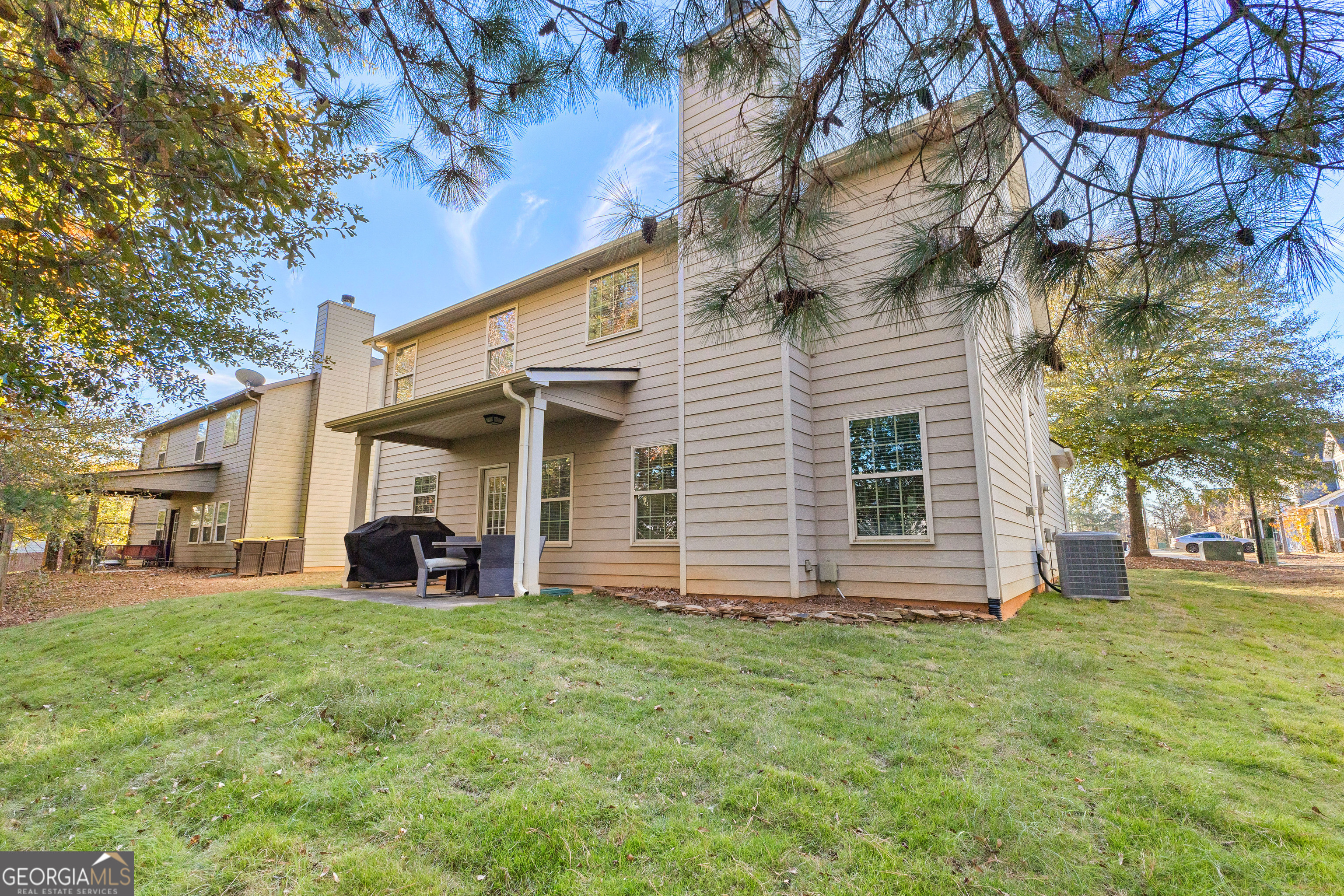 Newnan, Georgia 30263, United States, 4 Bedrooms Bedrooms, ,3 BathroomsBathrooms,Residential,Pending,27802