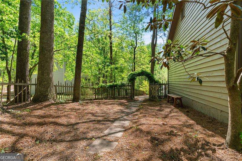 Pine Creek - Residential