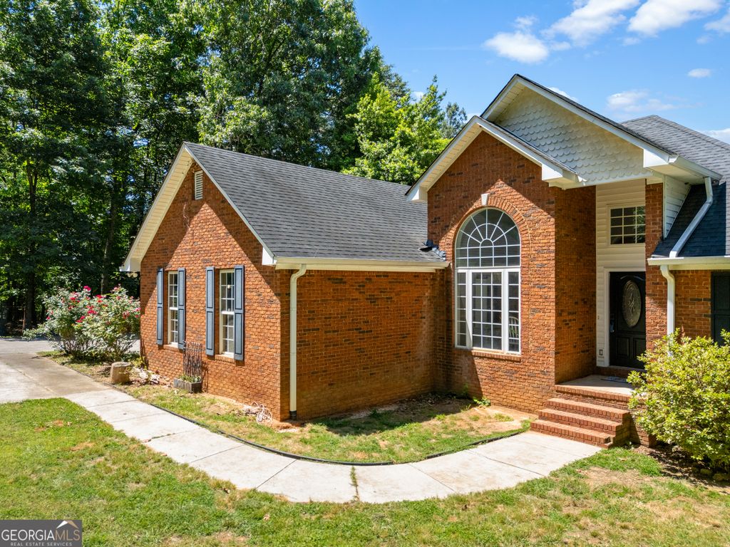 Photo of 45 The Trail SE, Lindale, GA 30147 (MLS # 10767612)