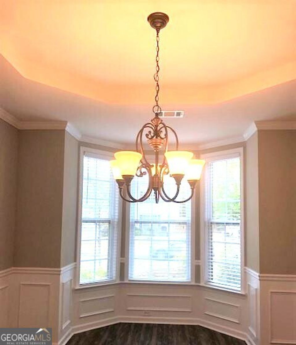 Photo of 77 Lakeshore Parkway, Newnan, GA 30263 (MLS # 10648383)