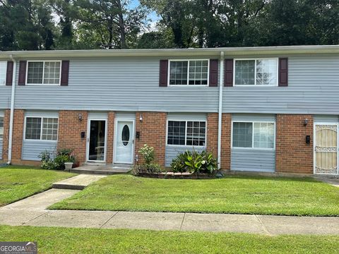 Photo of 405 Fairburn Road SW #268, Atlanta, GA 30331 (MLS # 10743040)